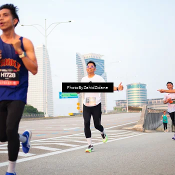 Runner Photo 6672403