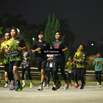 Runner Photo 6672455