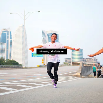 Runner Photo 6672471