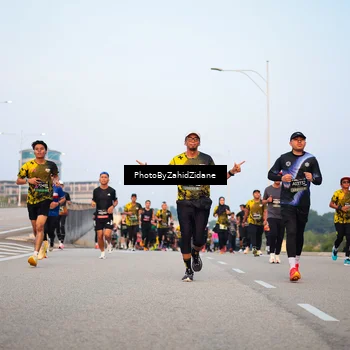 Runner Photo 6673646