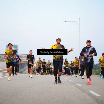 Runner Photo 6673654