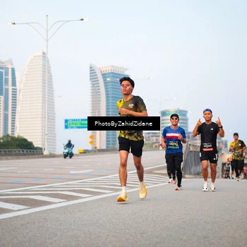 Runner Photo 6673675