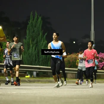 Runner Photo 6673892