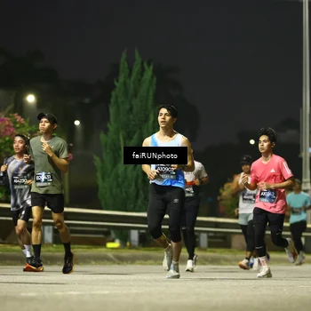 Runner Photo 6673917