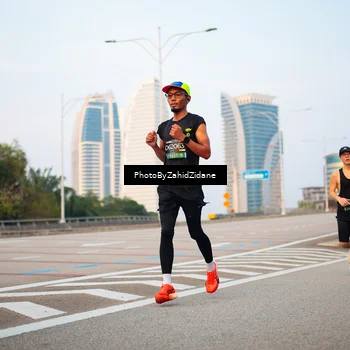 Runner Photo 6674007