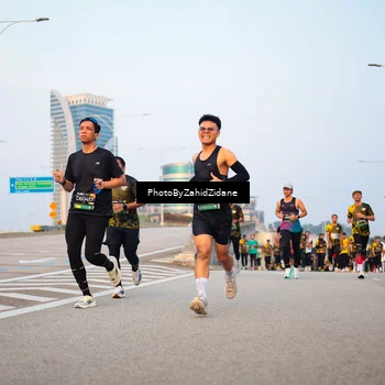 Runner Photo 6674026