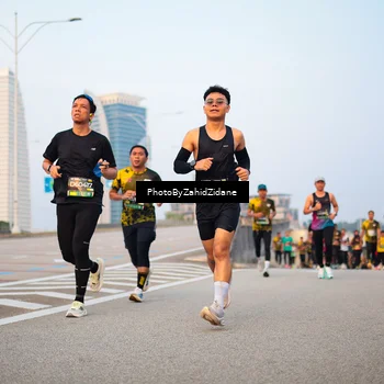 Runner Photo 6674035