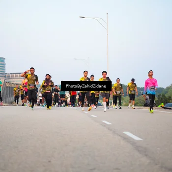 Runner Photo 6674134