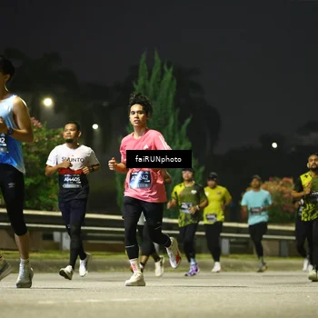 Runner Photo 6674196