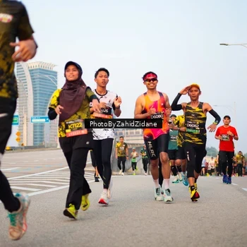 Runner Photo 6674207