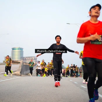 Runner Photo 6674294
