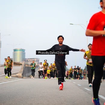 Runner Photo 6674299