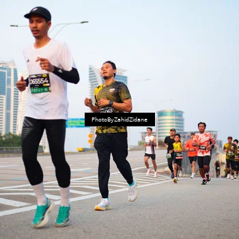 Runner Photo 6674392