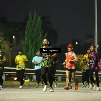 Runner Photo 6674411