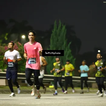 Runner Photo 6674420