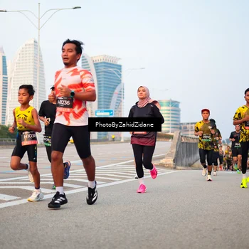 Runner Photo 6674426