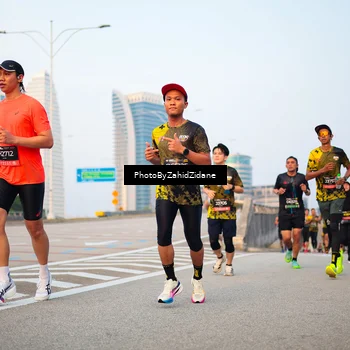 Runner Photo 6674473