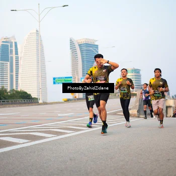 Runner Photo 6674604