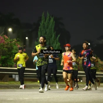 Runner Photo 6674605
