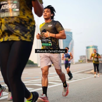 Runner Photo 6674632