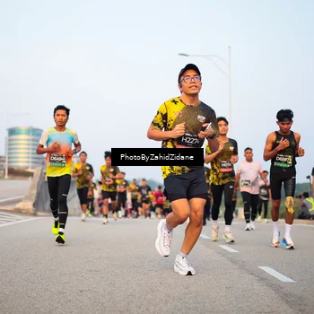 Runner Photo 6674681