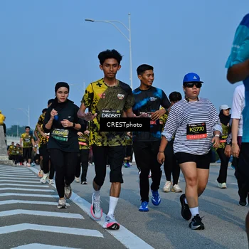 Runner Photo 6674683