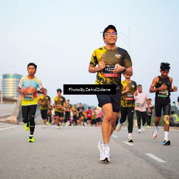 Runner Photo 6674695