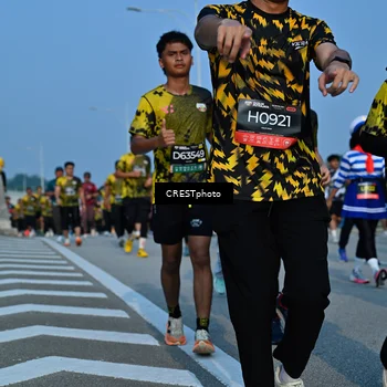 Runner Photo 6674722