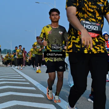 Runner Photo 6674723