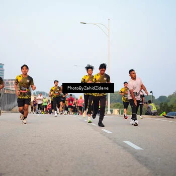 Runner Photo 6674734