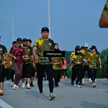 Runner Photo 6674735