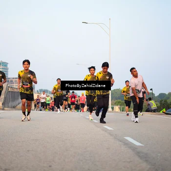 Runner Photo 6674740