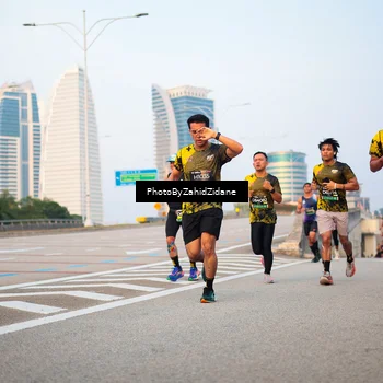 Runner Photo 6674752