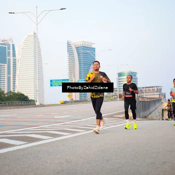 Runner Photo 6674766