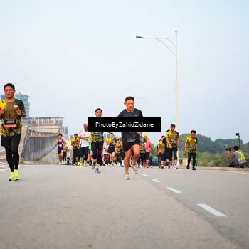 Runner Photo 6674789