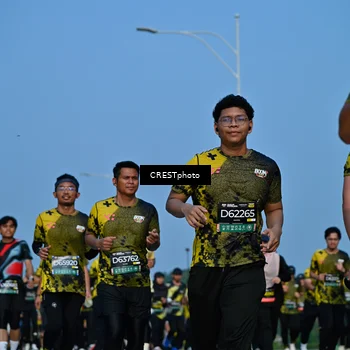 Runner Photo 6674811
