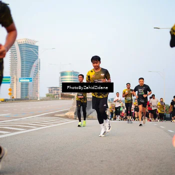 Runner Photo 6674856