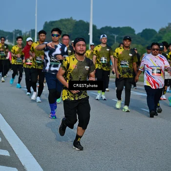 Runner Photo 6674858