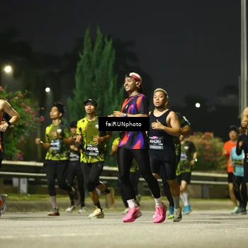 Runner Photo 6674874