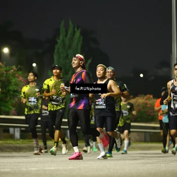 Runner Photo 6674875