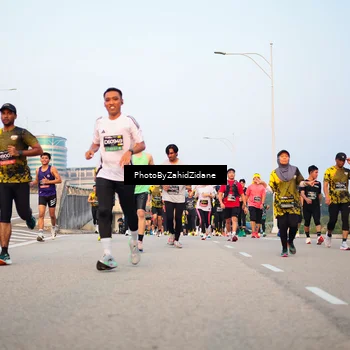 Runner Photo 6674898