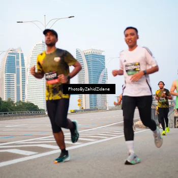 Runner Photo 6674911