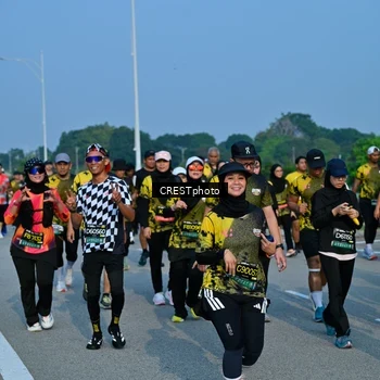 Runner Photo 6674924
