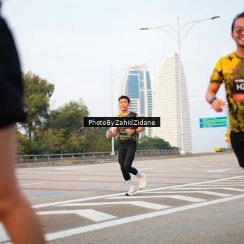 Runner Photo 6675044