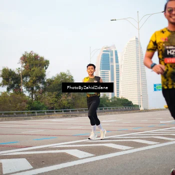 Runner Photo 6675054