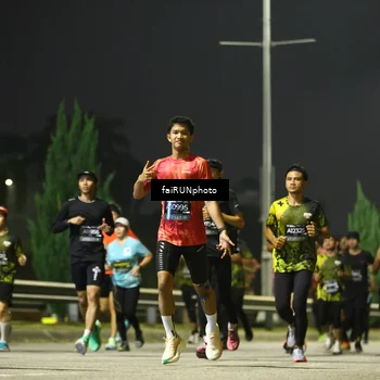 Runner Photo 6675095