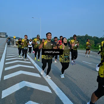 Runner Photo 6675159