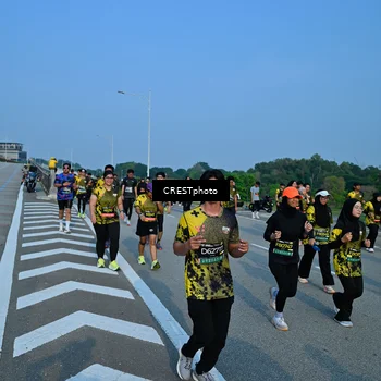 Runner Photo 6675221