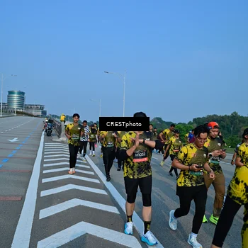 Runner Photo 6675304