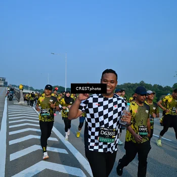 Runner Photo 6675323